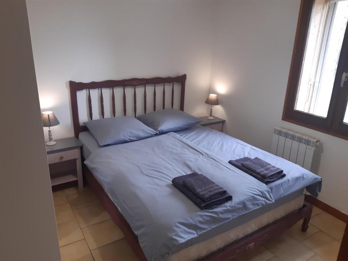 Apartamento Les 3 Hirondelles Pont-Saint-Esprit Exterior foto