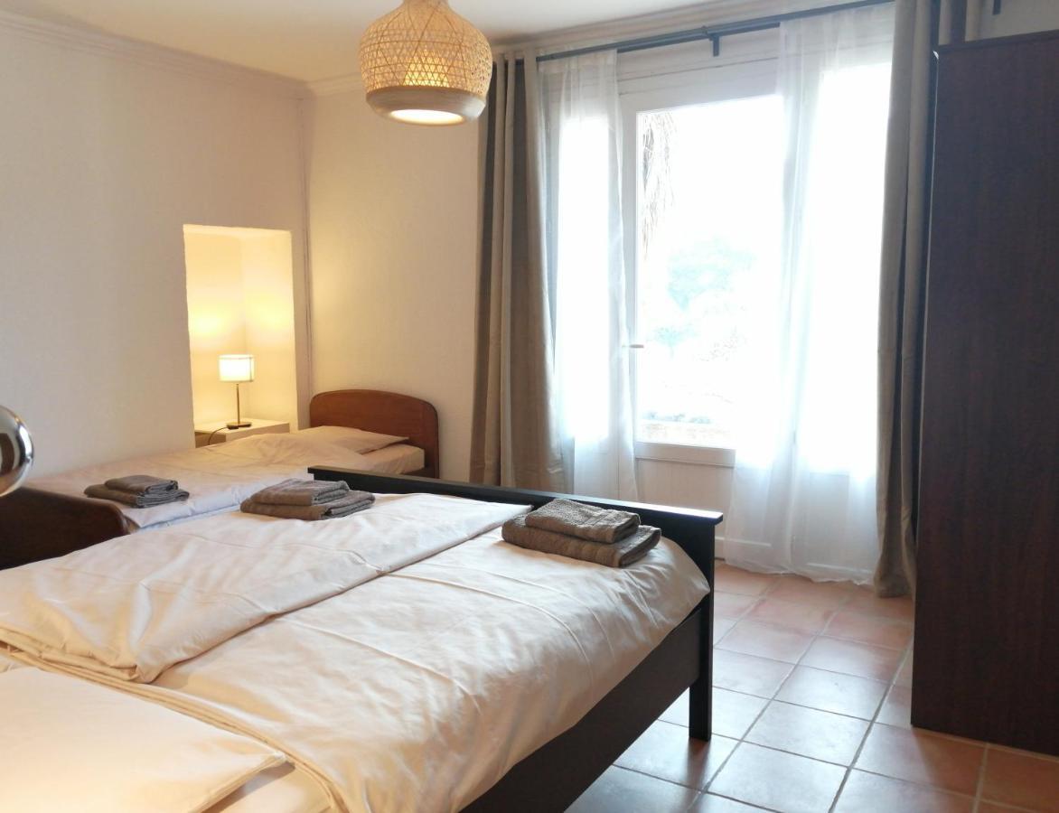Apartamento Les 3 Hirondelles Pont-Saint-Esprit Exterior foto